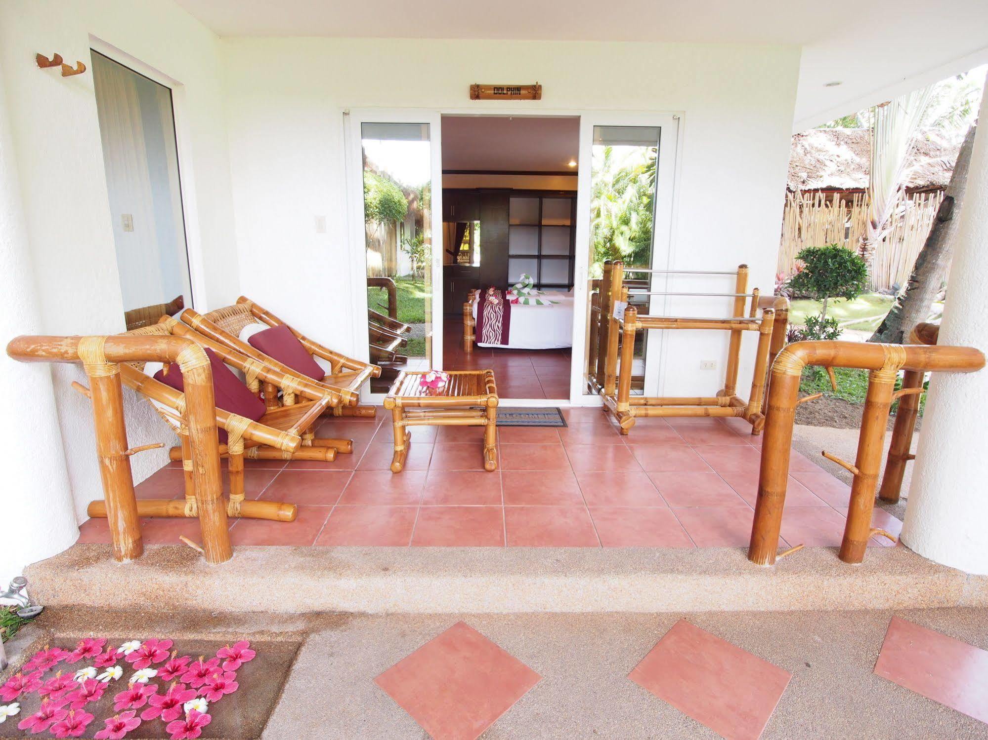 Pura Vida Beach & Dive Resort Dauin Buitenkant foto